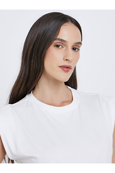 Styli Solid Round Neck Sleeveless Plain Bodysuit