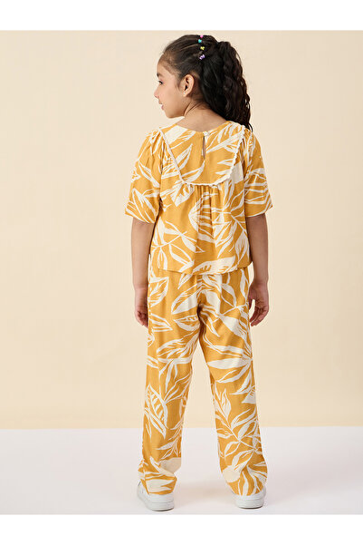 Stylo Bug By Styli Floral Print Round Neck Top and Pants Set