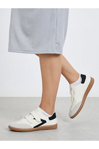 Styli Panelled Sneakers with Hook and Loop Closure
