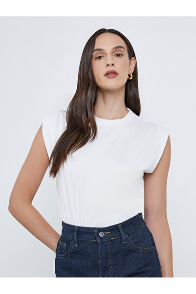 Styli Solid Round Neck Sleeveless Plain Bodysuit