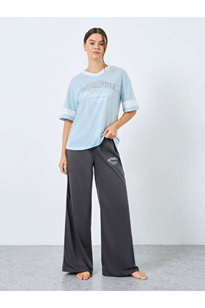 Styli طقم بيجاما وتيشيرت بأكمام مربعة وخطوط منسدلة على الكتف