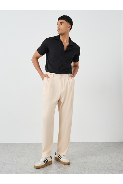 Styli Men Oversized Pleat Detail Trousers