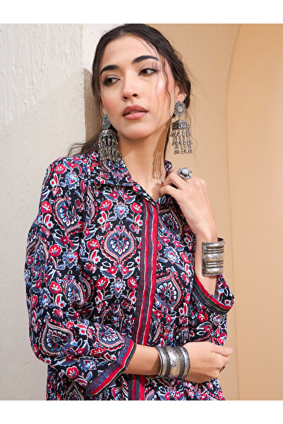 Sassafras By Styli Black Floral Front Placket Collar Kurti