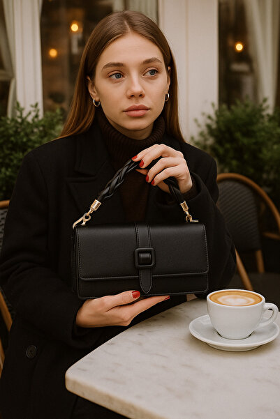 ESTUTE Lüks Örgü Kısa Sap Detaylı 2 Gözlü Çapraz Omuz Çantası