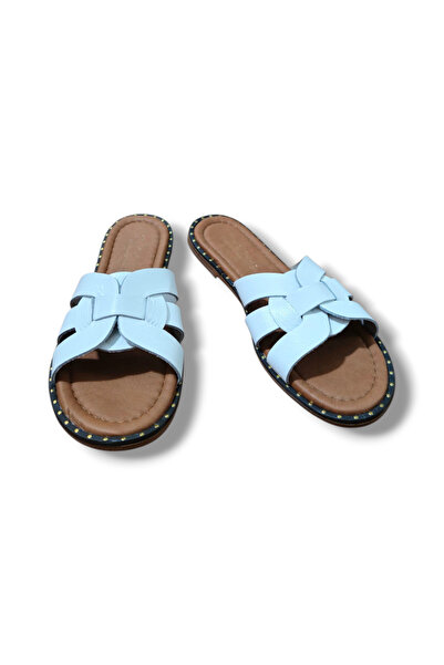 BARONES SHOES شبشب نسائي من الجلد الطبيعي بحزام متقاطع ونعل مسطح