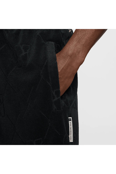 Nike Standard Issue Men's Dri-FIT 15cm (approx.) Havlu Kumaş Siyah Erkek Şort