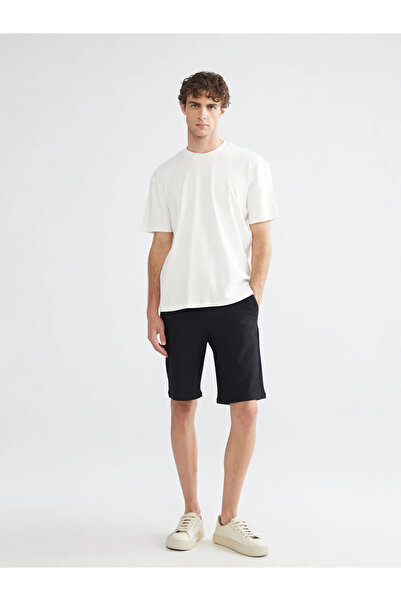 LC Waikiki LCW Vision Черни мъжки шорти със стандартна кройка и линен вид