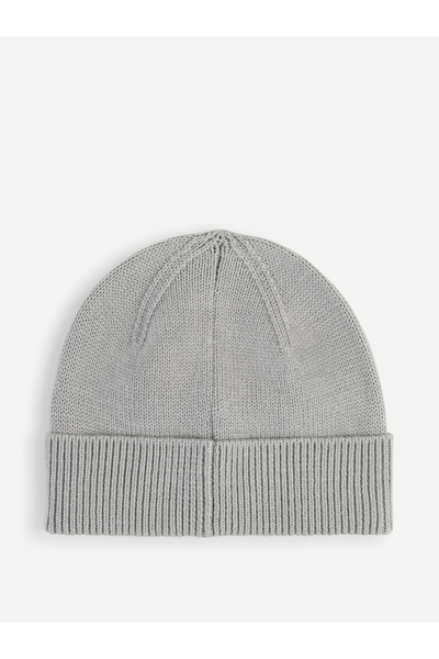 Puma Essentials Elevated Rubber Patch Low Crown Beanie