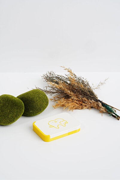 Lilys İstanbul Floss & Toothpick Carrying Box Travel Size