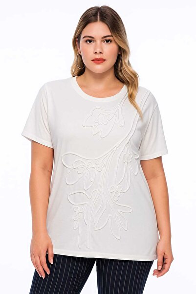 Şans Women's Plus Size White, Crew Neck, Short Sleeve Blouse with Suzene Embroidery 65N39143