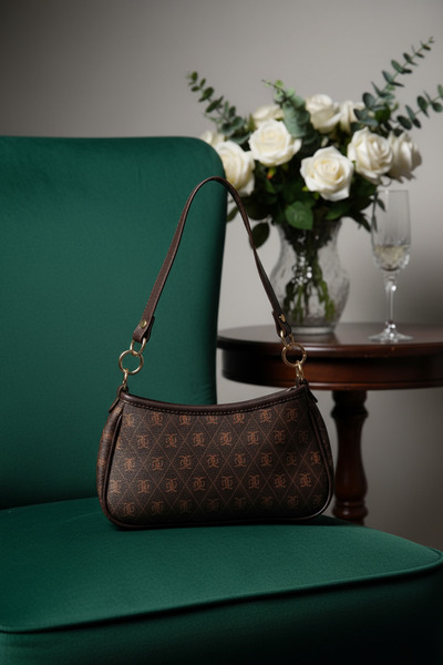 KISCHE Τσάντα Monogram Baguette & Crossbody – Τεχνητό δέρμα, Μεταλλικά Αξεσουάρ, Καφέ