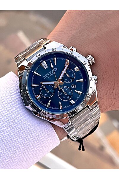 Tom Jones Men's Wristwatch with Steel Strap 3 Atm Water Resistant 2 Years Warranty Tje1.2389.7