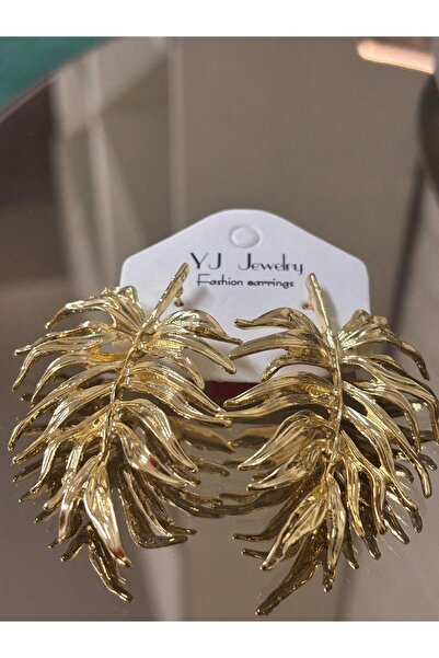 ZEYNVA Large Gold Leaf Earrings