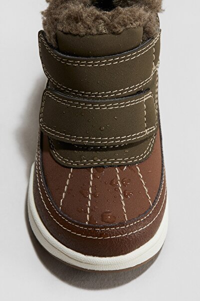 H&M Yüksek Boğazlı Su Geçirmez Spor Ayakkabı