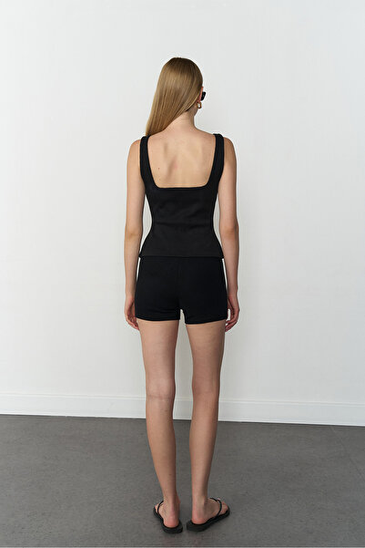 Beyyoglu Önü Düğmeli Bluz