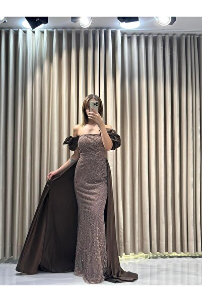 Kaleiçi Yıldızlar Kahverengi Taş İşlemeli Abiye Elbise |