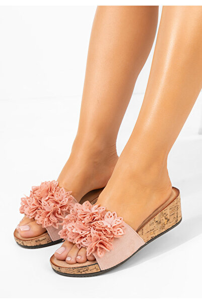 B T Shoes Ružové pantofle na platformě Floralia