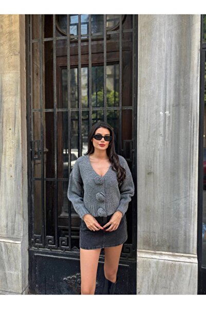 Genel Markalar Güllü triko hırka