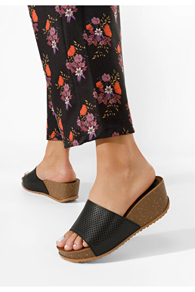 B T Shoes Παντόφλες με πλατφόρμα Josie μαύρα