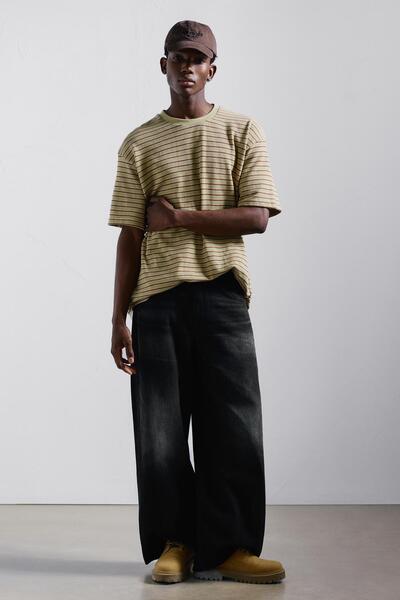 Pull & Bear Geniş, düz kesim jean