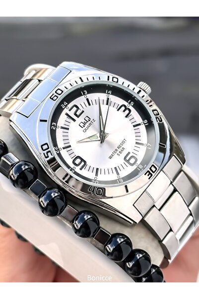 Q&Q Men's Wristwatch Silver Color, Steel Band with Numbers, 5 Atm Water Resistant. Bracelet with Gift