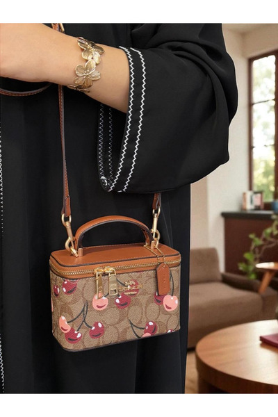chch High quality shoulder bag with accessories