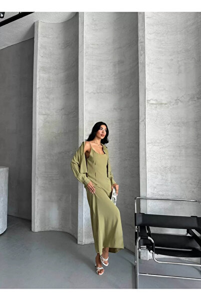 bysoca Kadın Haki Dokuma Kumaş Crop Gömlek ve U Yaka İp Askılı Uzun Elbise İkili Takım