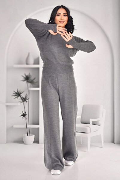 Nivora Style Yarım Balıkçı Parmak Geçme Püskürtmeli Taşlı Örgü Crop Kazak Pantolon Triko Alt-üst