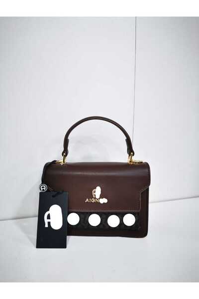 ALGA Shoulder bag, an exact copy of the famous brand. It comes with a box, a bag, and a warranty card with the same brand name.