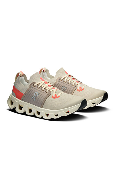 On Running On RunningWomen's Cloudswift 4 | Red & Beige