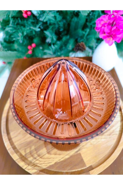 Madame Coco Henric Citrus Juicer - Amber Color