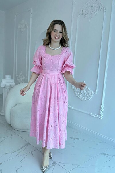 HELİS BUTİK Pink Elastic Sleeve Embroidered Princess Dress
