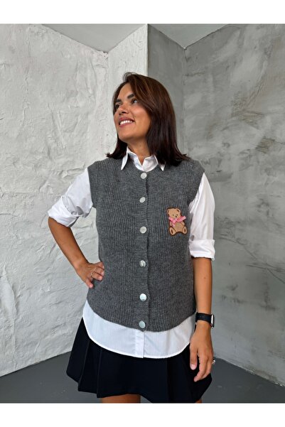 Elif Özbey Butik Antrasit Teddy Nakışlı Süveter