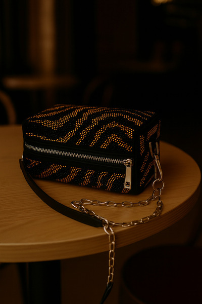 ESTUTE Geantă de seară cu curea cu lanț cu detalii din piatră de lux