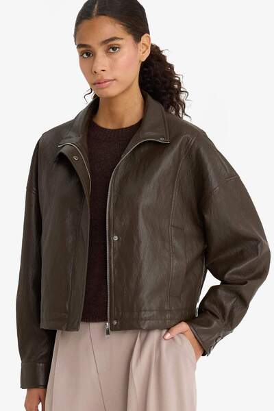 DeFacto Regular Fit Stand Collar Zippered Faux Leather Coat E8539Ax25Au
