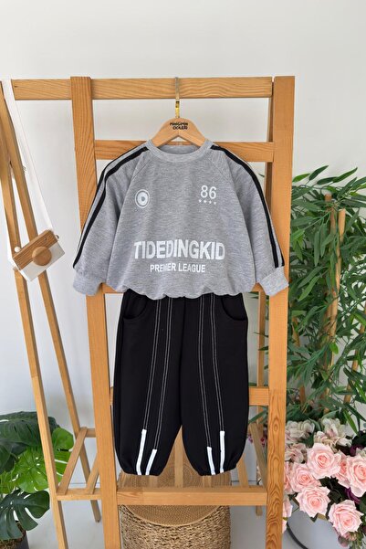 Minigimin Cicileri Miniğimin Cicileri Set sport pentru băieți, cu detaliu în ...