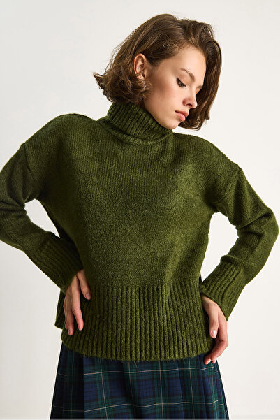 Bianco Lucci Women's Turtleneck Sweater 20251060