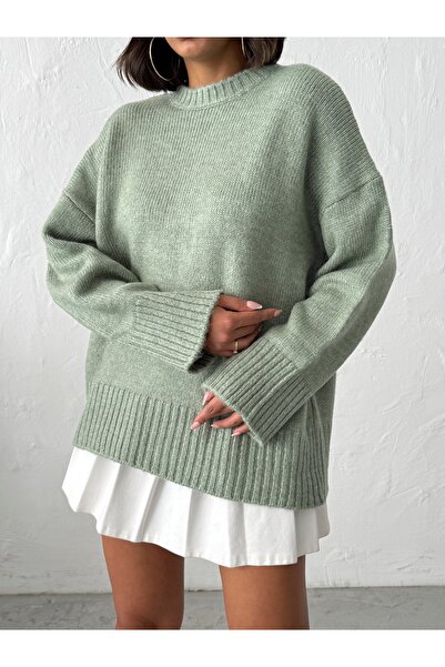BEJNA Women's Green Soft Textured Crew Neck Oversize Basic Knit Sweater