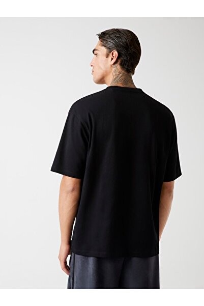 Guess Gohan Men's Active Oversize Fit T-Shirt