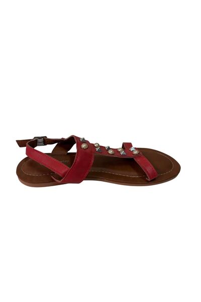 Ponchiq Red Metal Bead Detailed Sandals