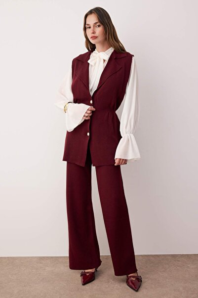 Trendyol Modest Σετ μπορντό πλεκτό γιλέκο με λεπτομέρεια με κορδόνι στη μέση - Σετ επάνω και κάτω TCTAW26US00021