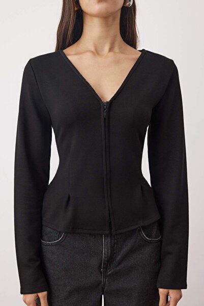 Trendyol Collection Black V-Neck Zipper Regular/Regular Cut Knitted Blouse Twoaw26Bz00180