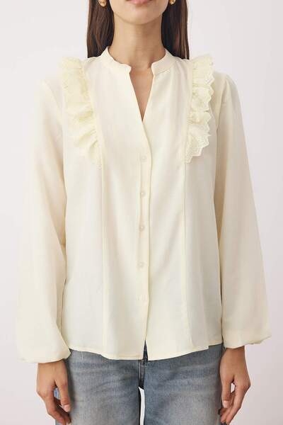 Trendyol Collection Bavlněná béžová krajková košile - Regular Fit TWOSS20GO0044