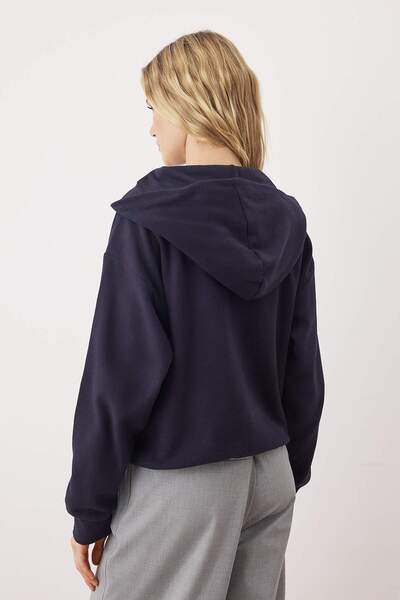 Trendyol Collection Синій Салоніки/Трикотажний оверсайз/широкий крій в'язаний світшот TWOAW26SW00069