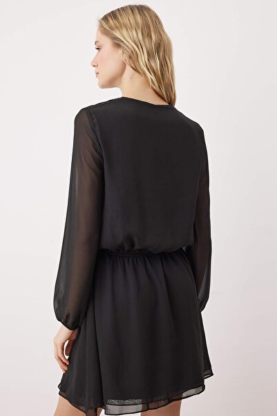 Trendyol Collection Μαύρη φούστα με δύο στρώσεις από σιφόν από τη μέση Κοντό / Μίνι υφαντό φόρεμα TWOAW26EL00177