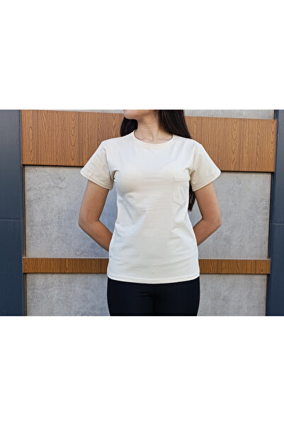 siyalife Γυναικείο κρεμ μπλουζάκι με λεπτομέρεια τσέπης στο λαιμόκοψη