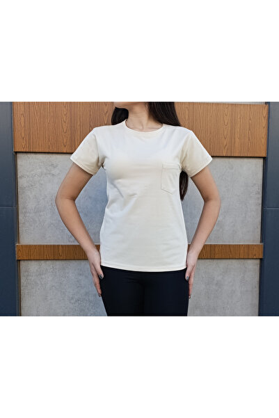 siyalife Γυναικείο κρεμ μπλουζάκι με λεπτομέρεια τσέπης στο λαιμόκοψη