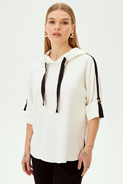 Allyco Hanorac tricotat cu mâneci trei sferturi, cu glugă, cu detalii grograin