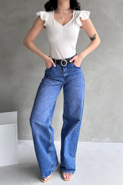 Fav Style Γυναικεία μπλούζα με λαιμόκοψη V με λαιμόκοψη σε λευκό χρώμα