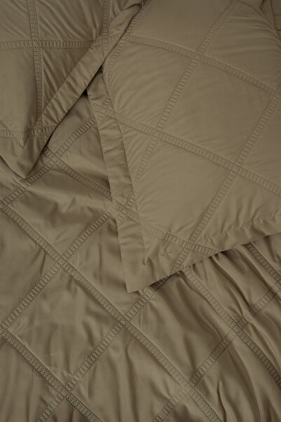 Cotton Box Serra Single Bedspread Tila Beige